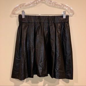 AQUA Faux Leather Snake Print Pleated Skirt